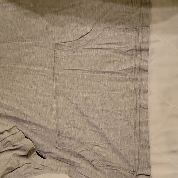 Light weight 3/4 sleeve shirt - Picture 2 of 3